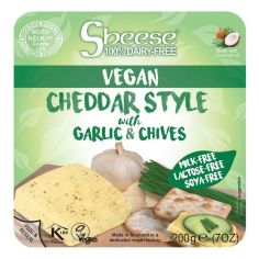 Сир чеддер веганський з часником та цибулею шніт, Sheese, 200г